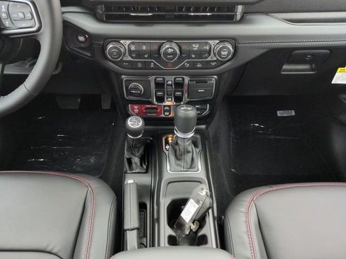 New 2026 Jeep Wrangler Unlimited Rubicon w/ Safety Group image 18