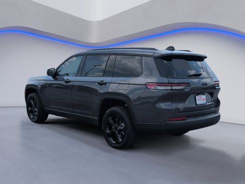 New 2025 Jeep Grand Cherokee L Altitude image 5