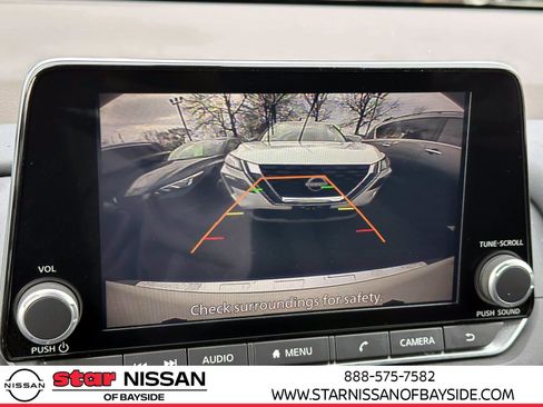 Used 2023 Nissan Rogue SV image 20
