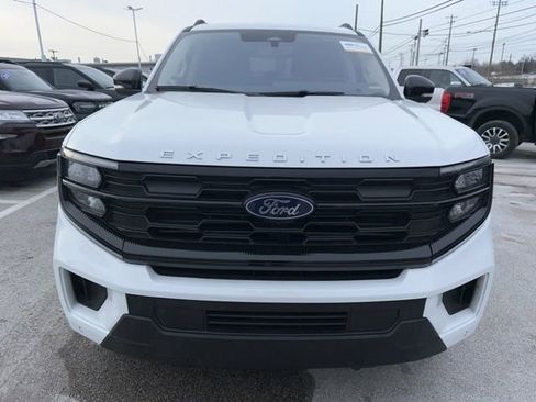 Certified 2025 Ford Expedition Max Active image 3