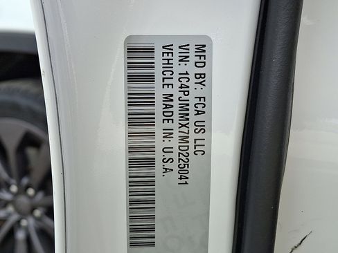 Used 2021 Jeep Cherokee Latitude Lux 80th Anniv w/ Quick Order Package 26U 80TH image 26