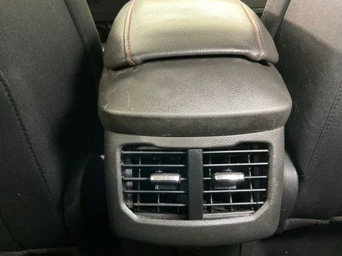 Used 2014 Ford Fusion SE w/ Equipment Group 201A image 17