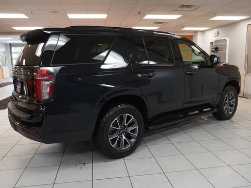 Used 2023 Chevrolet Tahoe Z71 w/ Luxury Package AWD/4WD image 16