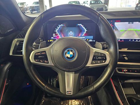 Used 2024 BMW X5 xDrive50e w/ Executive Package AWD/4WD image 11