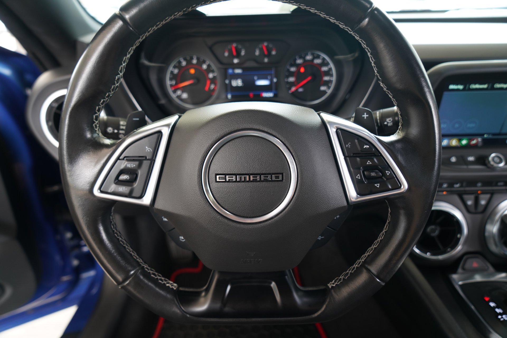 Used 2022 Chevrolet Camaro LT w/ Technology Package RWD image 12