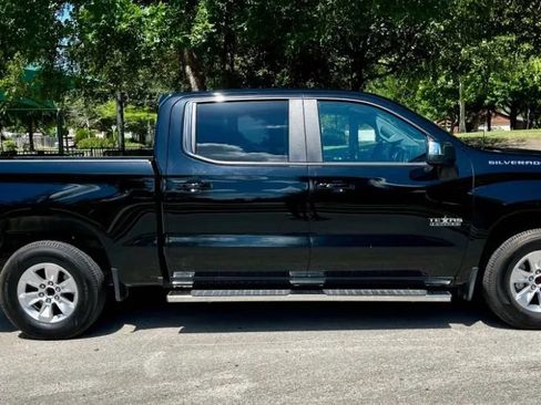 Used 2021 Chevrolet Silverado 1500 LT RWD image 11