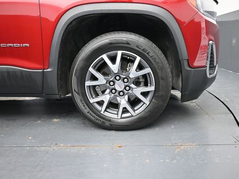 Used 2023 GMC Acadia SLT image 11