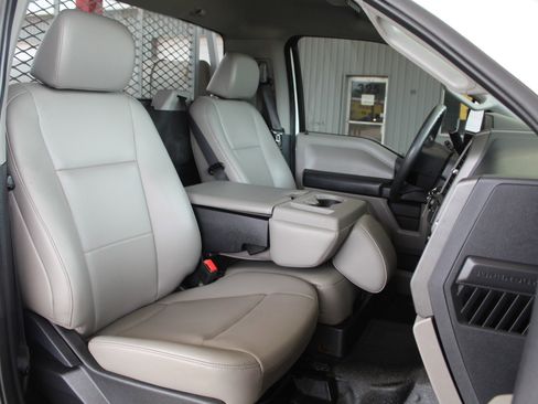 Used 2022 Ford F250 XL w/ Power Equipment Group RWD image 13