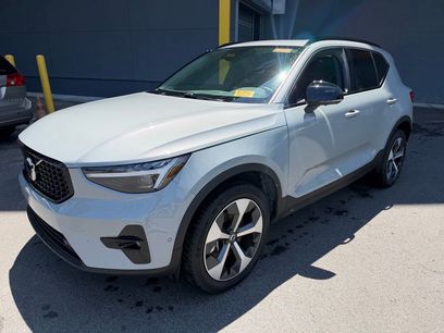 Used 2026 Volvo XC40 B5 Plus