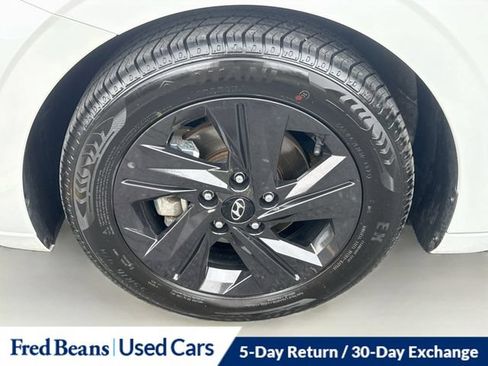 Used 2021 Hyundai Elantra SEL w/ Convenience Package FWD image 35