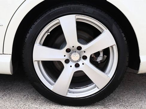 Used 2010 Mercedes-Benz E 350 Sedan image 49