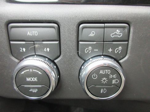 New 2026 GMC Sierra 1500 Elevation w/ Elevation Premium Package image 18