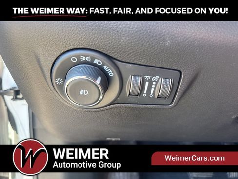 Used 2024 Jeep Compass Latitude AWD/4WD image 13