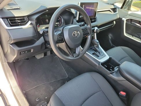 Used 2024 Toyota RAV4 XLE FWD image 4