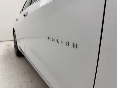 Used 2024 Chevrolet Malibu LT image 17