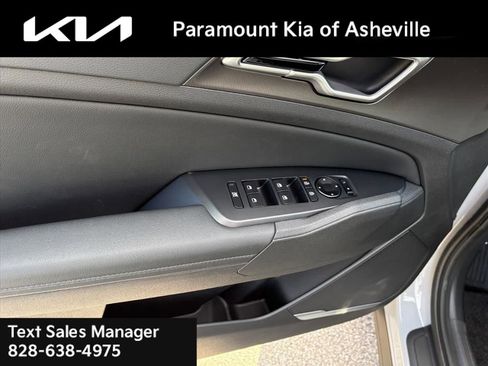 New 2026 Kia Sportage EX image 25