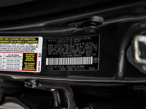 Used 2020 Toyota Camry LE FWD image 32