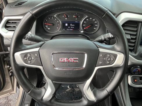 Certified 2023 GMC Acadia SLT image 12