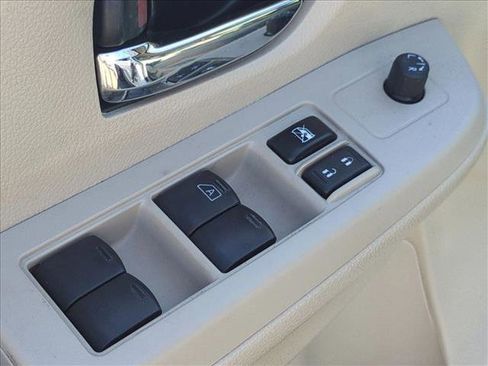 Used 2014 Subaru Crosstrek 2.0i Premium w/ Moonroof Package image 18