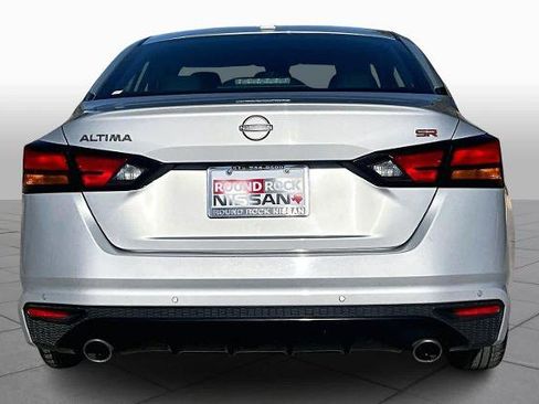 Certified 2023 Nissan Altima 2.5 SR image 4