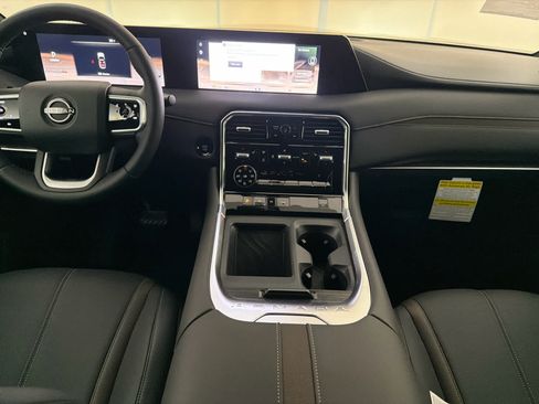 New 2026 Nissan Armada SL w/ Captain's Chari Seat Package AWD/4WD image 20