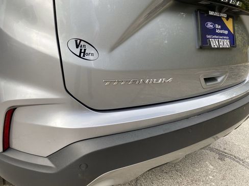 Certified 2024 Ford Edge Titanium image 43