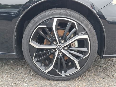 Used 2024 Nissan Altima 2.5 SR FWD image 8