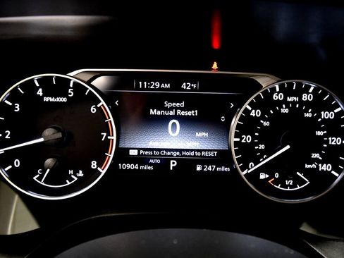 Used 2023 Nissan Rogue SV AWD/4WD image 22
