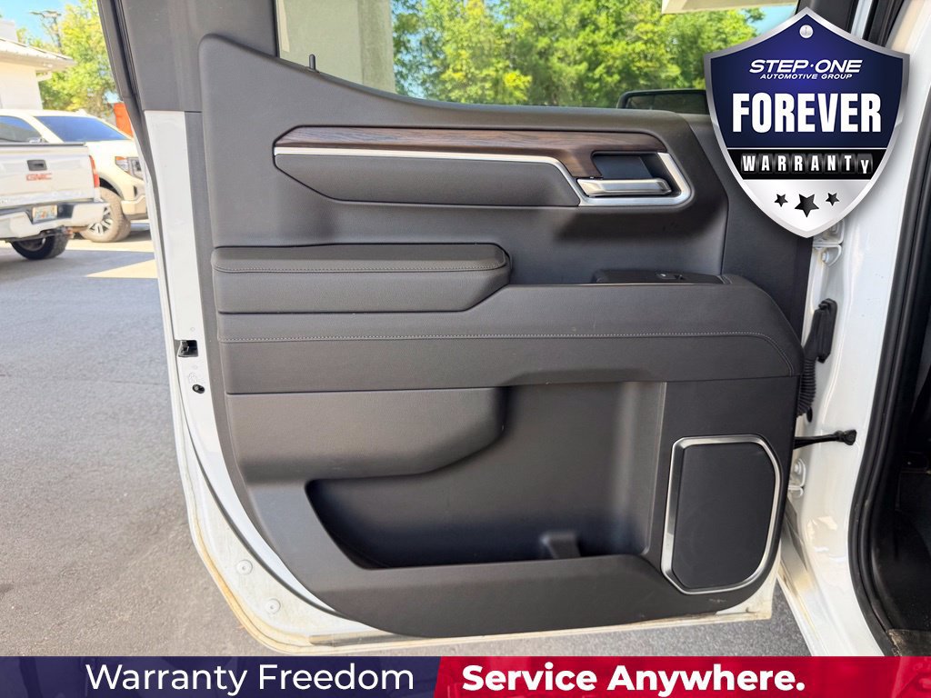 Used 2026 GMC Sierra 1500 SLT RWD image 14