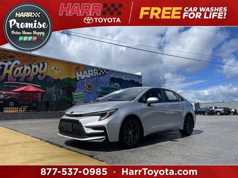 Used 2024 Toyota Corolla SE w/ SE Premium Package FWD image 1