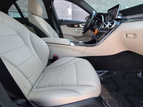 Used 2018 Mercedes-Benz C 300 C 300 image 21