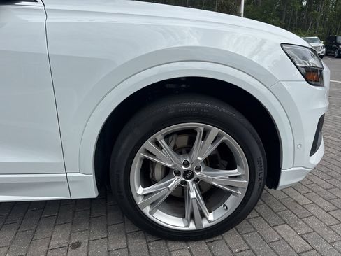 Used 2023 Audi Q8 Premium w/ Convenience Package image 6