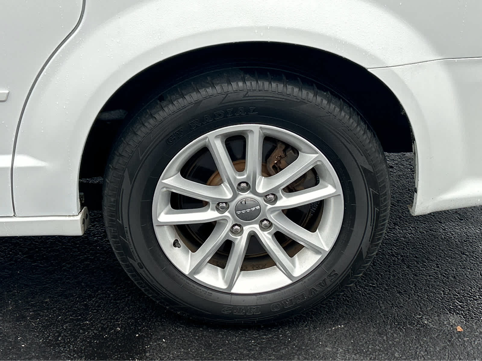 Used 2014 Dodge Grand Caravan SXT w/ UConnect Hands-Free Group FWD image 40