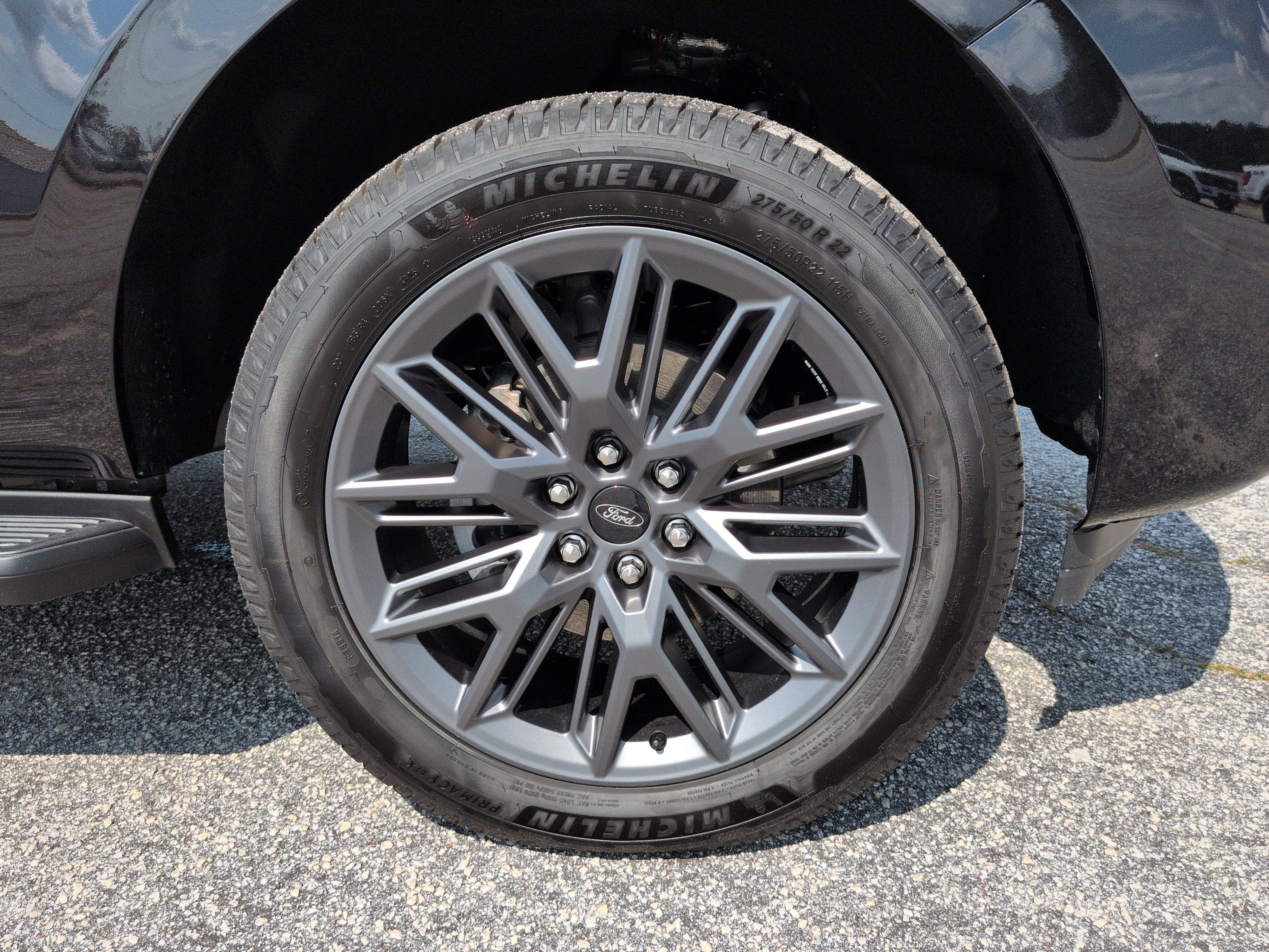 Certified 2026 Ford Expedition Platinum w/ Stealth Appearance Package AWD/4WD image 9