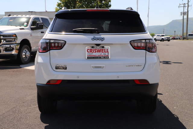 Used 2025 Jeep Compass Limited AWD/4WD image 5