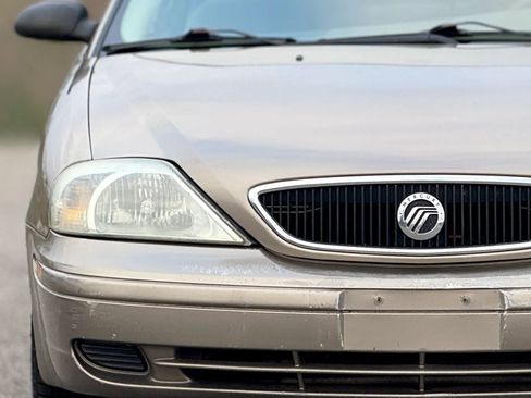 Used 2003 Mercury Sable GS image 11
