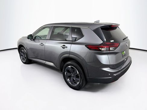Used 2025 Nissan Rogue SV FWD image 5