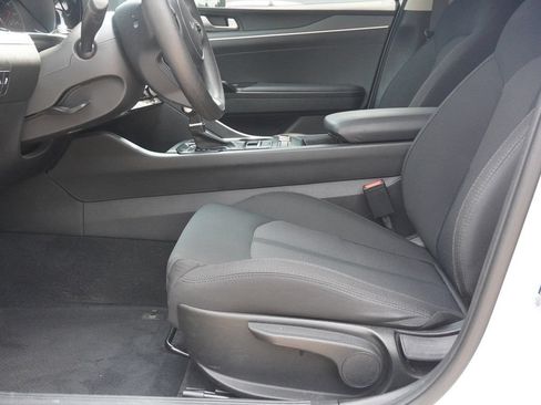 Used 2024 Kia K5 LXS FWD image 23