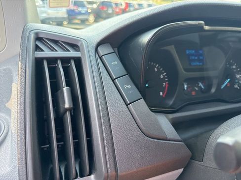 Used 2016 Ford Transit 350 XLT image 24