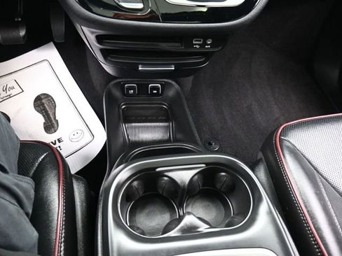 Used 2019 Chrysler Pacifica Limited w/ Advanced Safetytec Group image 11