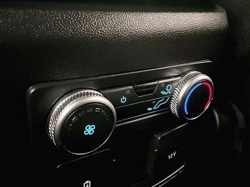 Certified 2020 Ford Explorer XLT w/ Class III Trailer Tow Package image 33