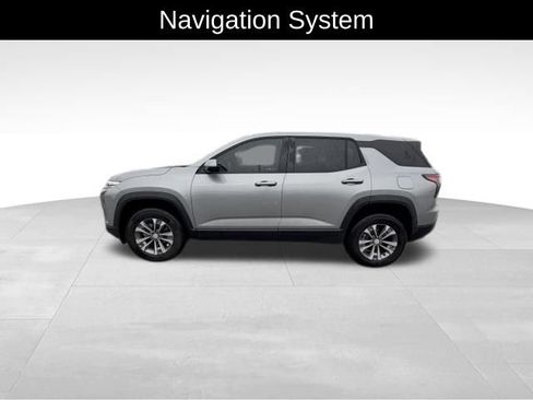 Used 2025 Chevrolet Equinox LT FWD image 4