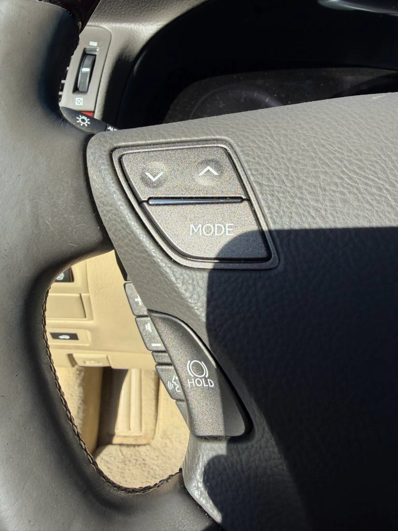 Used 2007 Lexus LS 460 RWD image 24