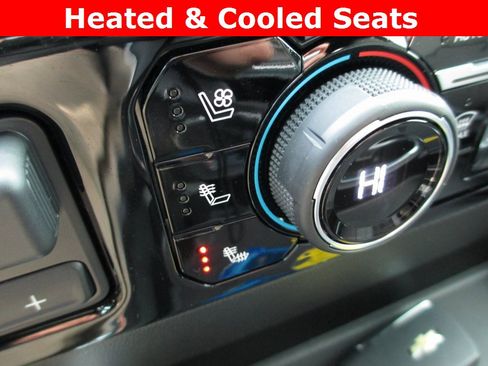 Used 2024 Chevrolet Silverado 3500 High Country w/ High Country Premium Package image 18