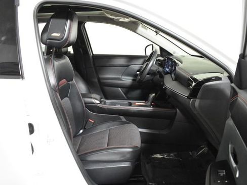 Certified 2025 Nissan Kicks SR w/ SR Premium Package image 33