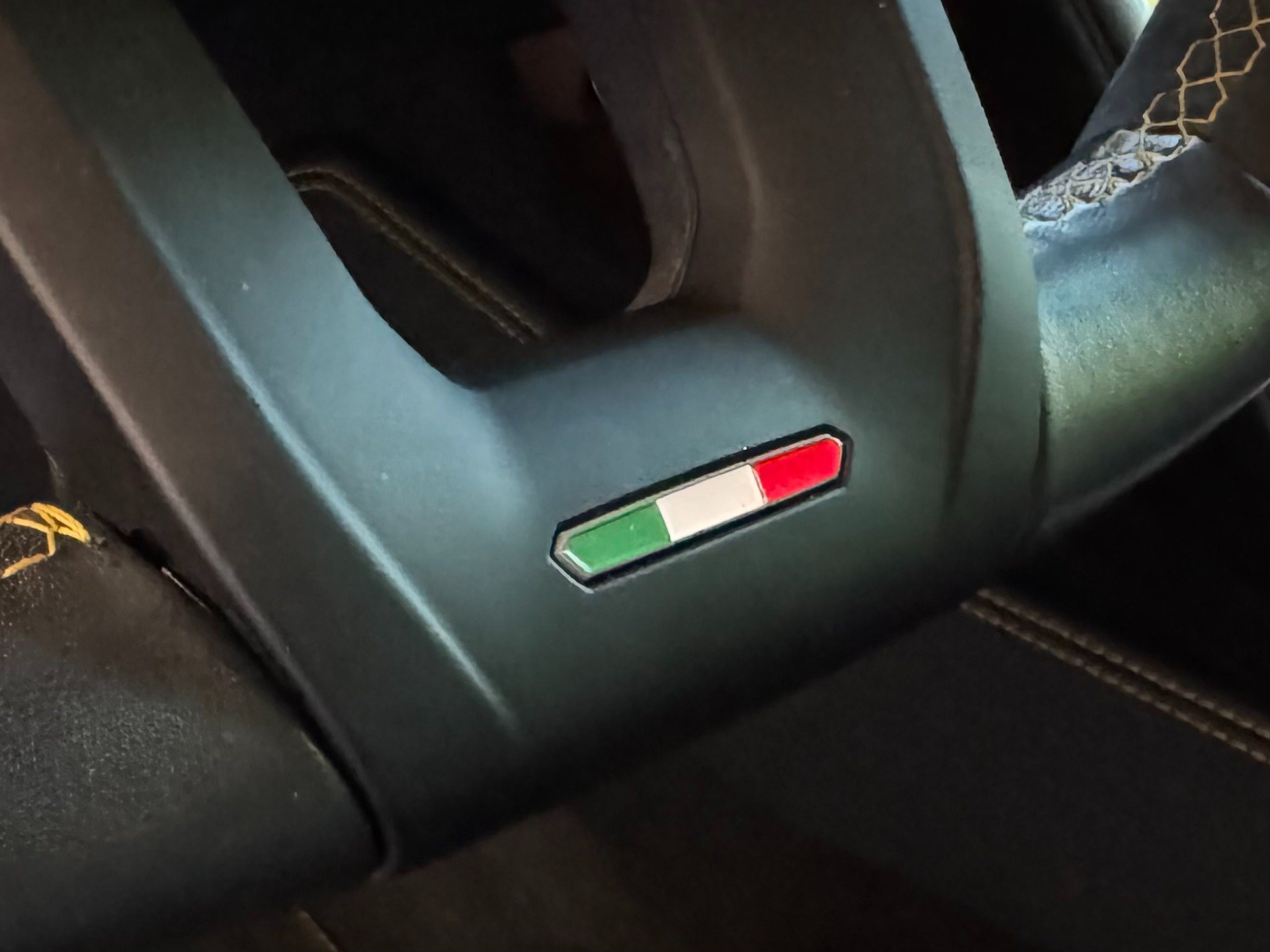 Used 2024 Lamborghini Urus Performante AWD/4WD image 19