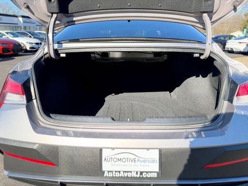 Used 2024 Hyundai Elantra SEL image 4