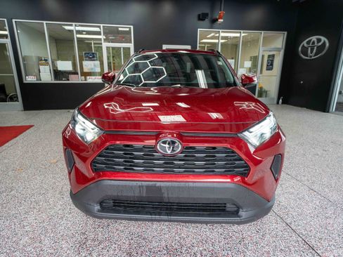 Used 2025 Toyota RAV4 XLE image 6