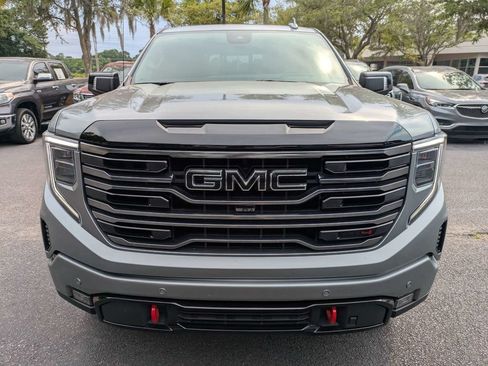 Used 2025 GMC Sierra 1500 AT4 w/ AT4 Premium Package AWD/4WD image 8