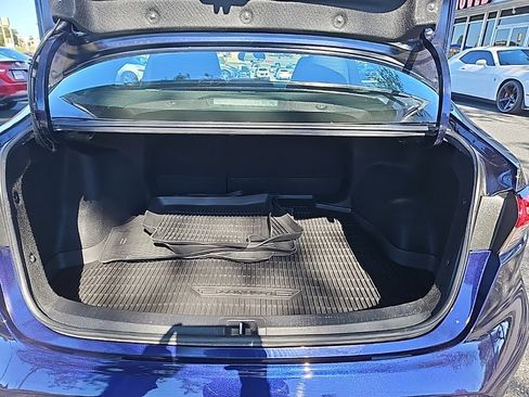 Used 2022 Toyota Corolla LE image 39
